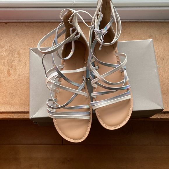 Cat & Jack Other - NWT CAT & JACK Size 3 Gladiator Slipper